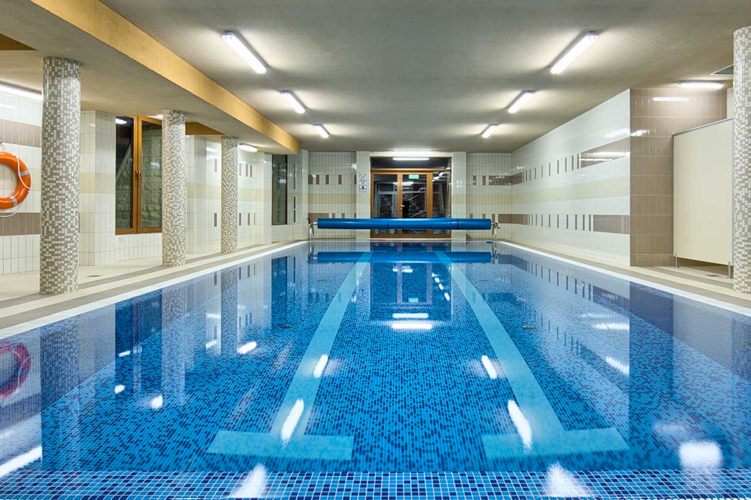 swimming pool in the SPA complex in Szymoszkowa Residence